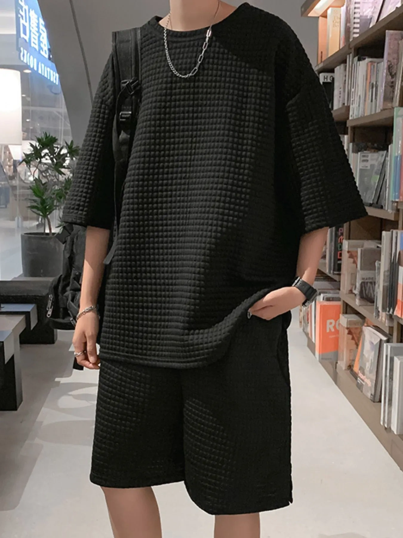 Men's Textured Short Sleeve T-Shirt and Shorts Set